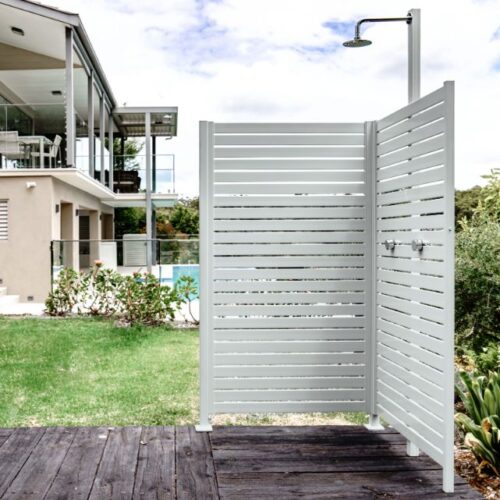 Outdoor Shower Hideaway